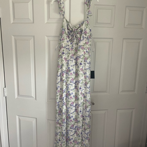 Lulus Dresses & Skirts - Brand new dress